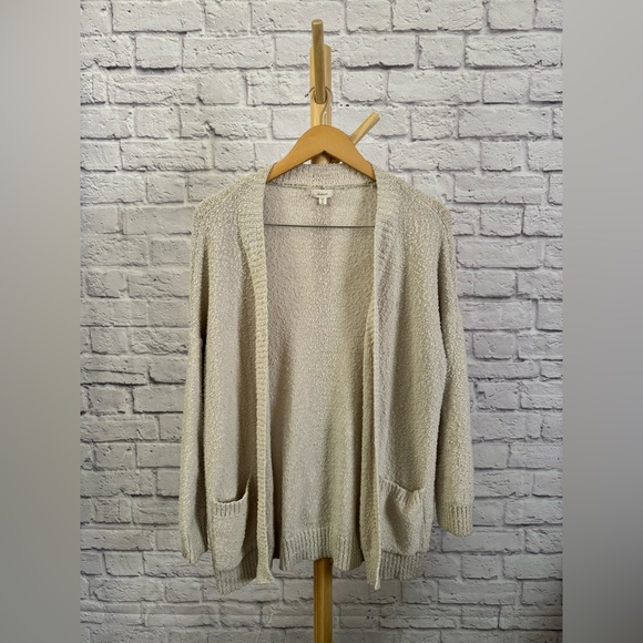 Cream cardigan with pockets - Picture 8 of 11